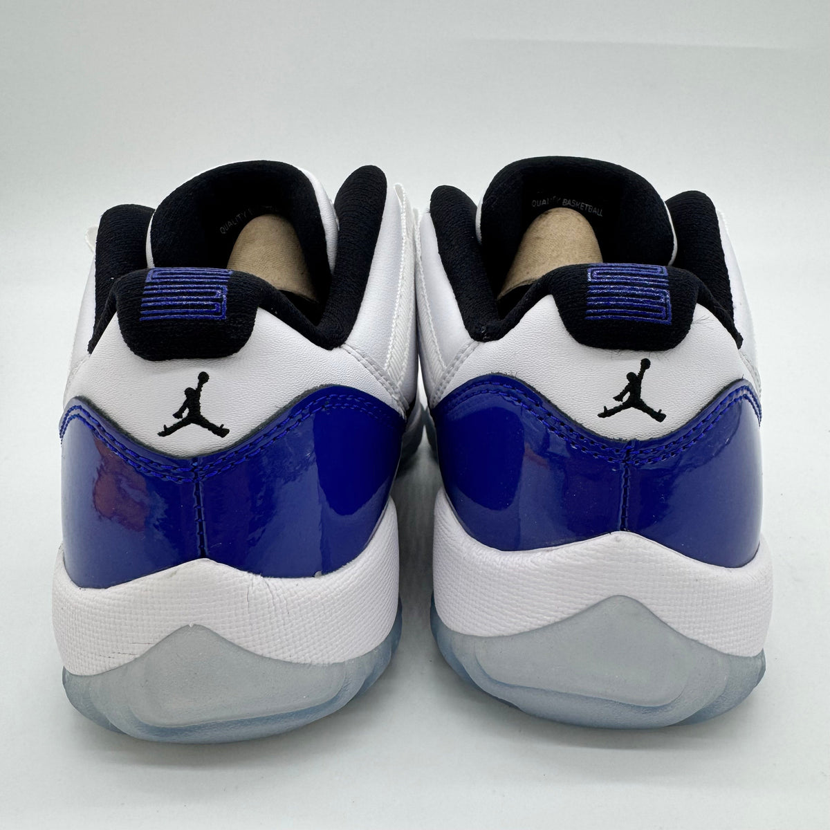 Jordan 11 Low White Concord