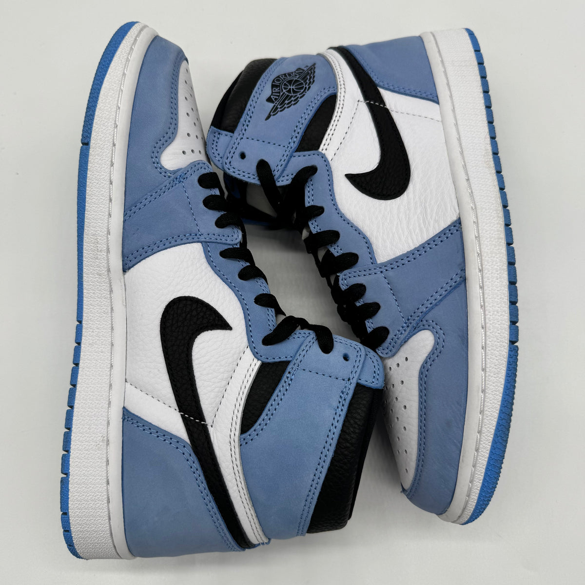 Jordan 1 High OG University Blue