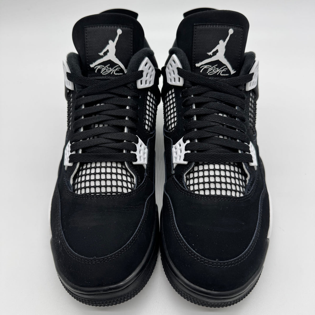 Jordan 4 White Thunder