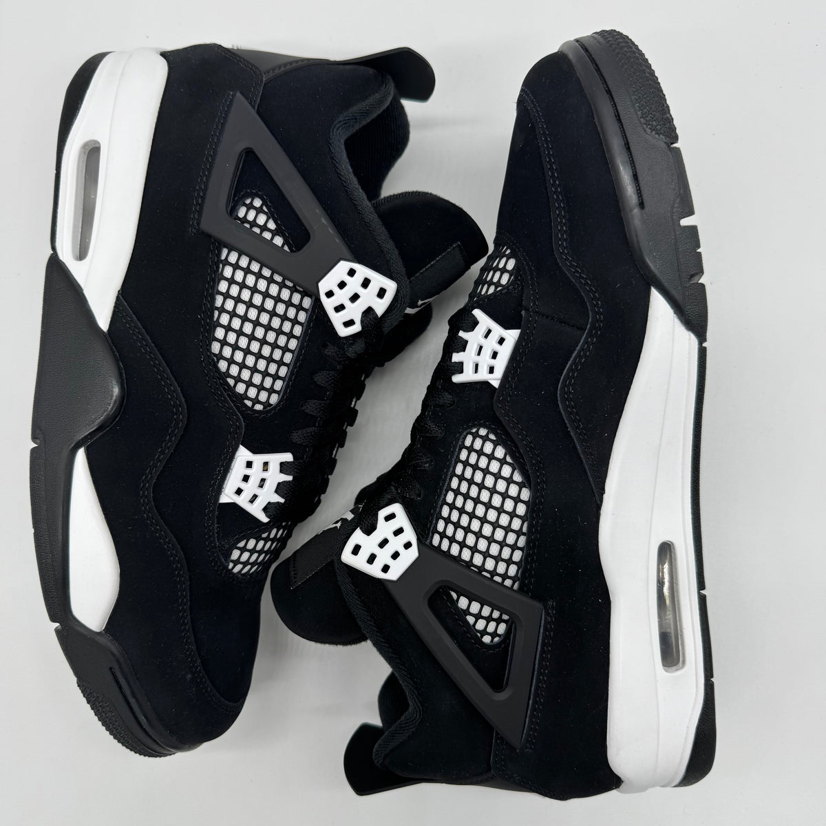 Jordan 4 White Thunder