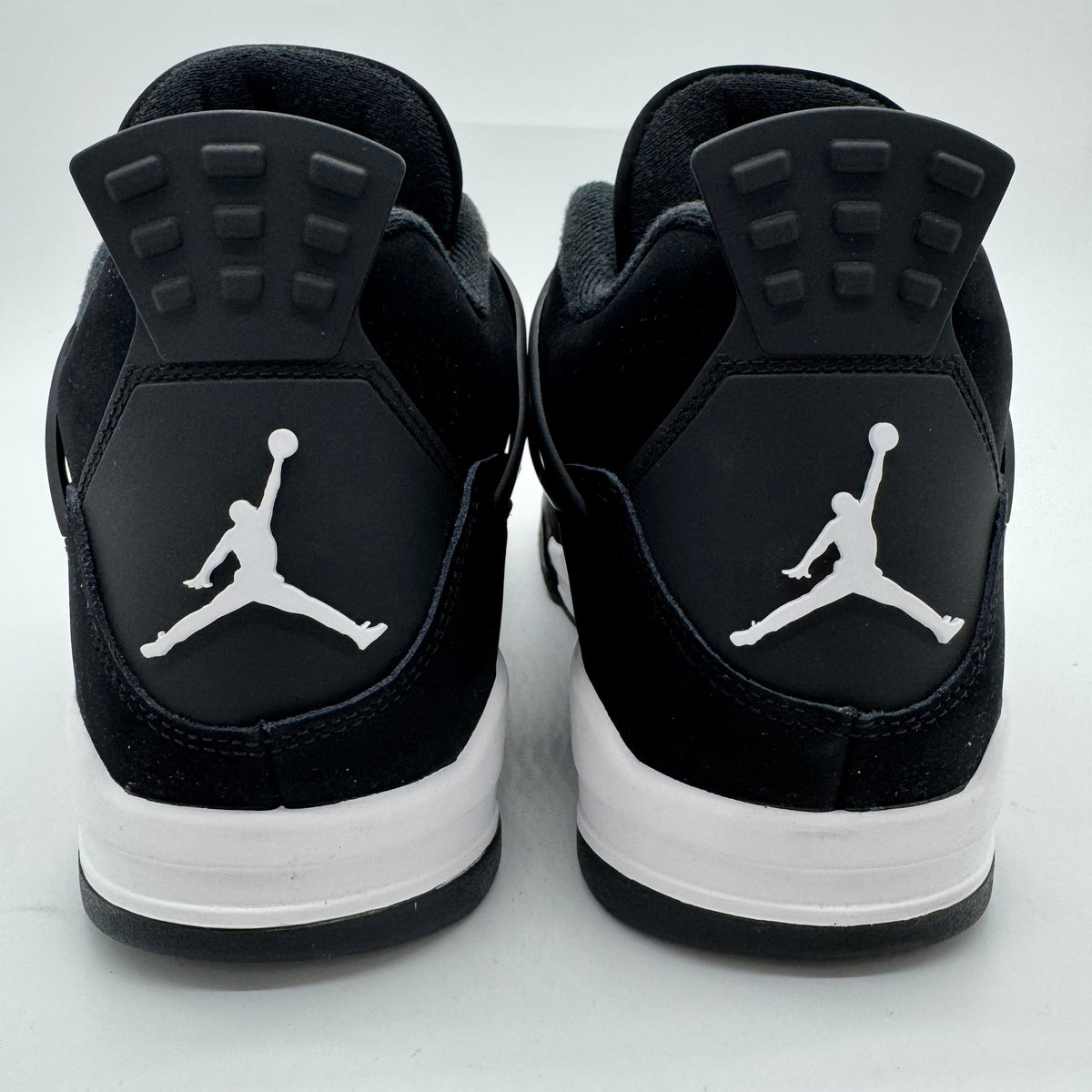 Jordan 4 White Thunder